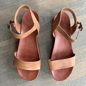 American Eagle US 6 Slingback Platform Sandals